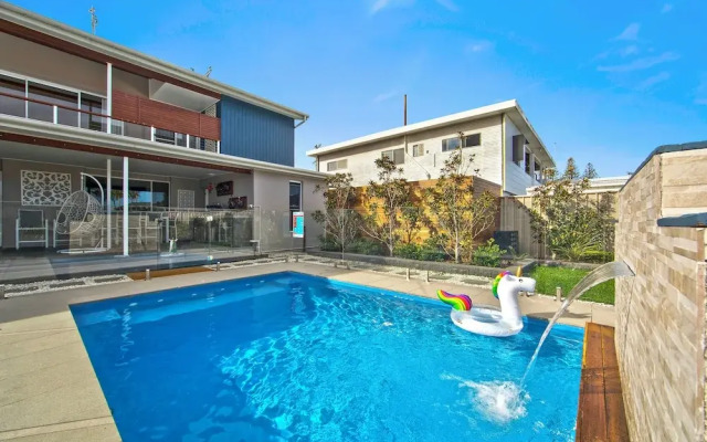 Shelly Beach Serenity