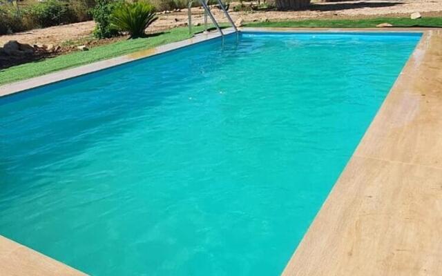 Beautiful Holiday Home in Deltebre Near Beach