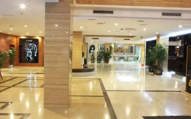 Zhongrui Huayi Hotel-Business Building