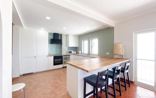 Ocean's Eye Sea view, 200m from the beach