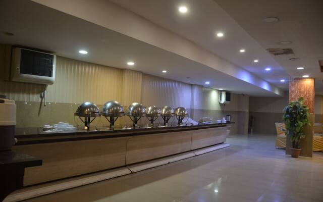 Capital O 66106 Hotel Samrat Kaushambhi