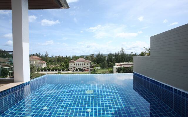 Bangtao Tropical Residence Resort & Spa