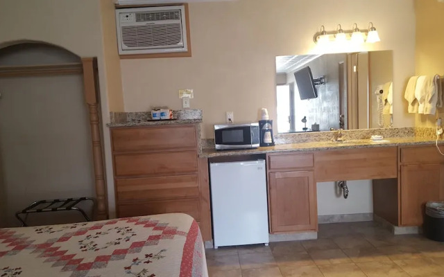 Bristlecone Motel