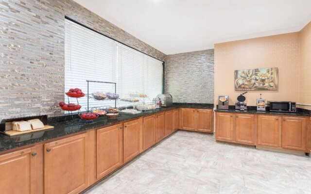 Ramada by Wyndham Asheville Southeast