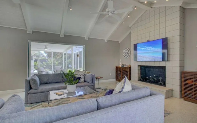 Majestic Coastal Escape