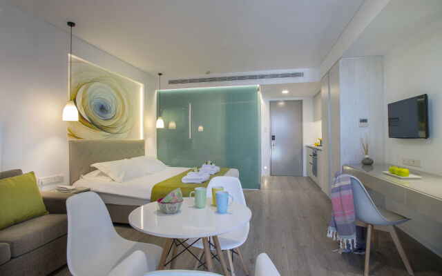 Anemi Hotel & Suites