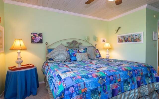 Palm Cay 4