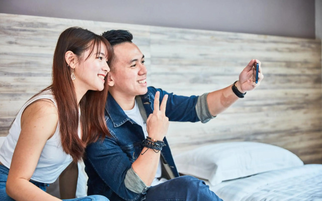 Ibis Budget Singapore Crystal