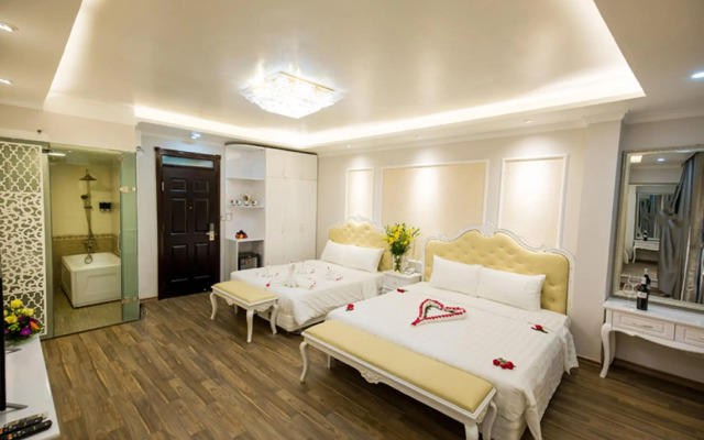 Little Hanoi Deluxe Hotel