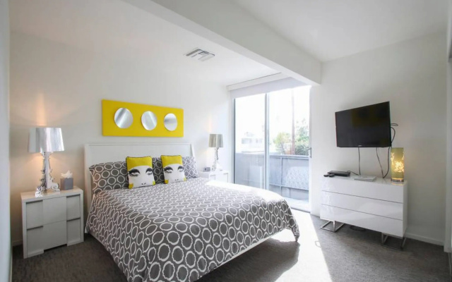 The Twist Palm Springs