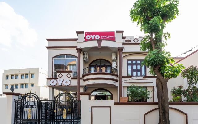 OYO 28865 Shubh Shree Guest House