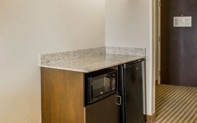 Comfort Suites Troy-I75