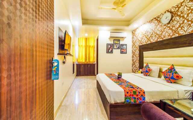 FabHotel Raj Palace
