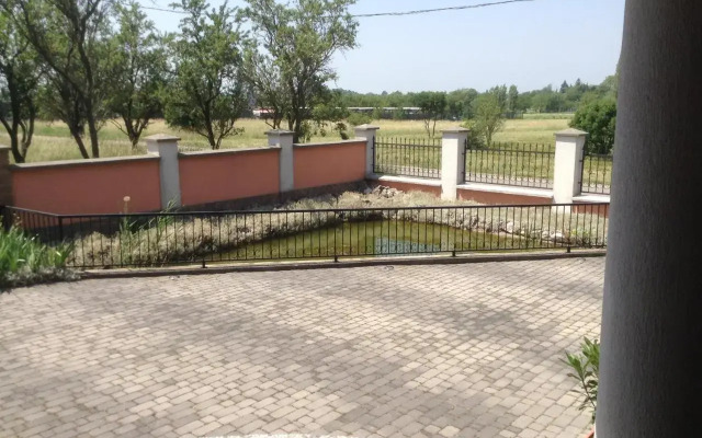 Villa Piros