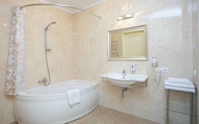 MinskLux Apartments Deluxe 1 bedroom on Nezavisimosti ave. 13