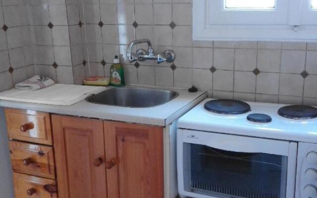 Aprilis Apartments