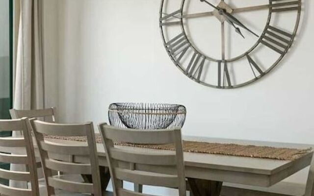 Suncliff Retreat By Redawning