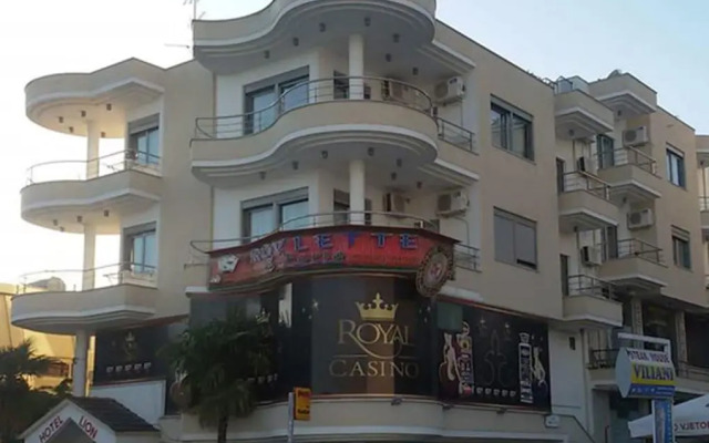 Lion Gate Hotel