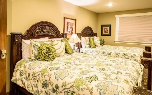 Noble House Suites
