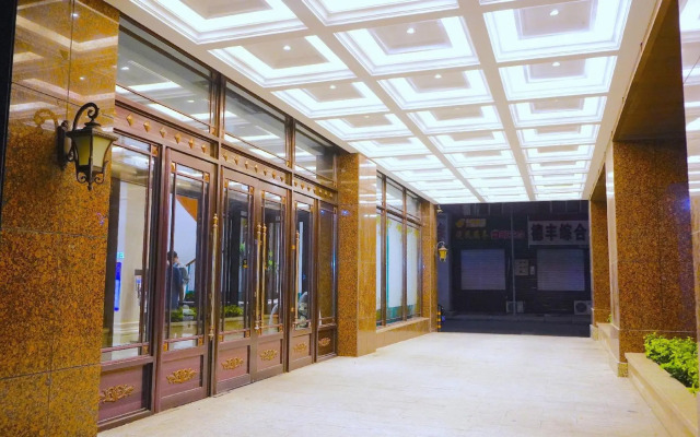 F City Hotel (Gongzhuling Railway Station)