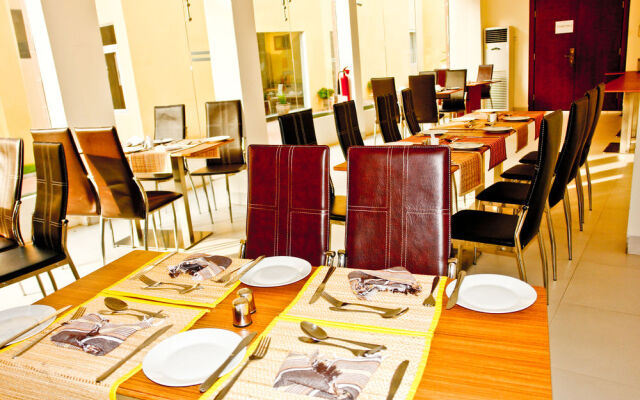 Birdrock Hotel Anomabo