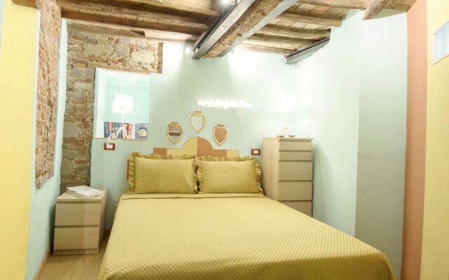 Palazzo della Stufa - Apartments for rent in Lucca