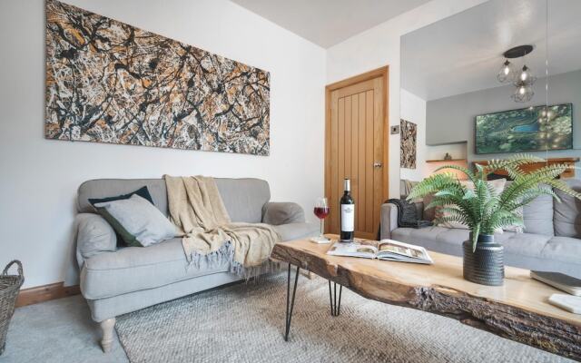 Ellerthwaite Place- 2 Bedroom House With Hot Tub