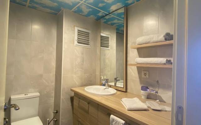 Pin Suites