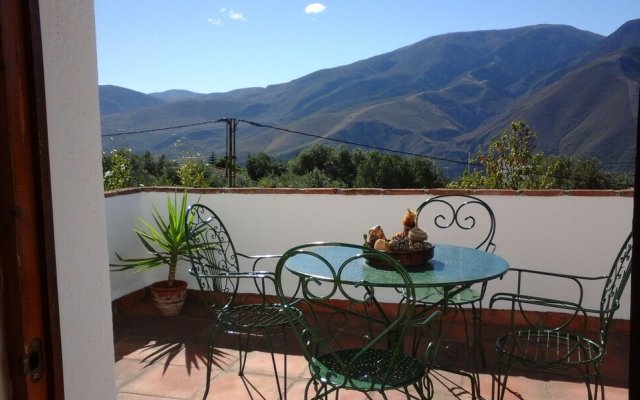 Villa With 4 Bedrooms in Órgiva, With Wonderful Mountain View, Private