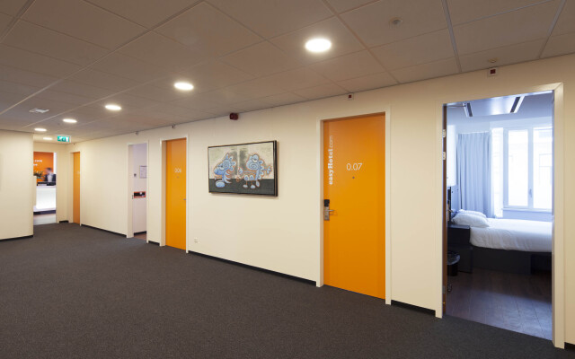 easyHotel The Hague City Centre