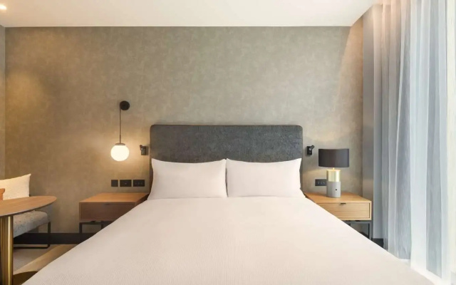 Hilton Woking