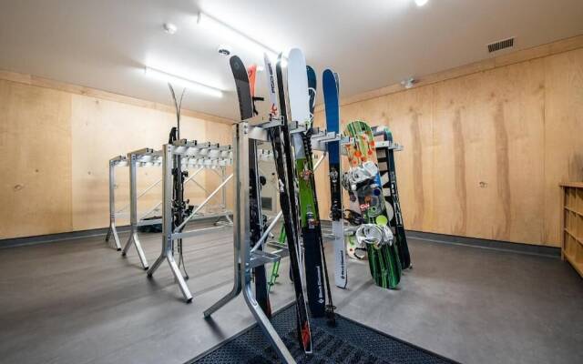 Mountain Shadow Hostel