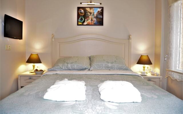 Emil House Apart Hotel