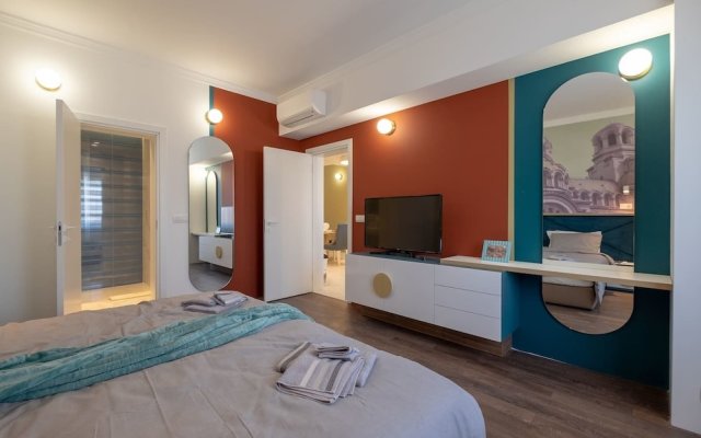 Fm Luxury 3 Bdr Apartment Splendid Shapes