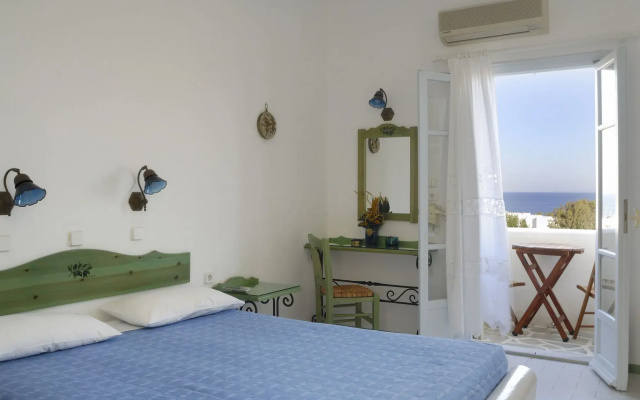 Pnoi Hotel