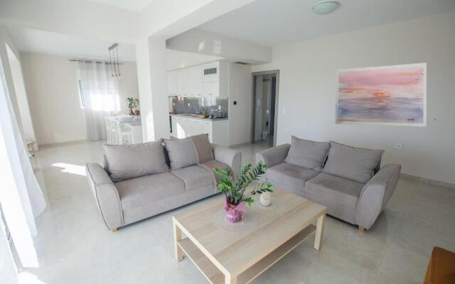 Over the horizon 3 bedroom apartment