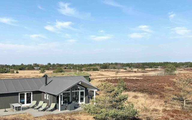 Scenic Holiday Home in Rømø with Hot Tub & Sauna