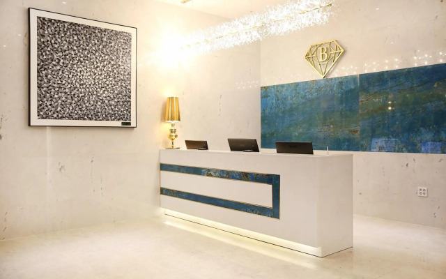 Baymond Hotel