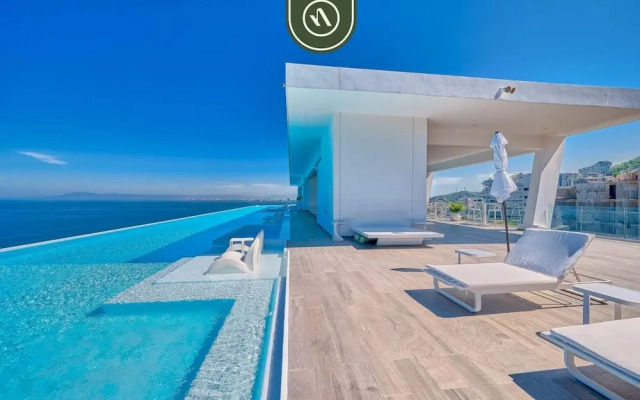 1BR Condo Near to Beach