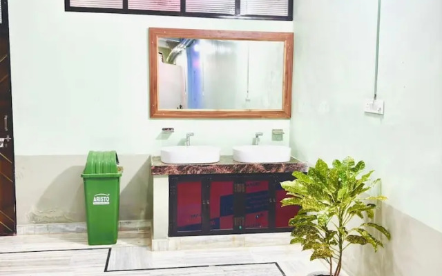 Hotel Bhagwati Palace