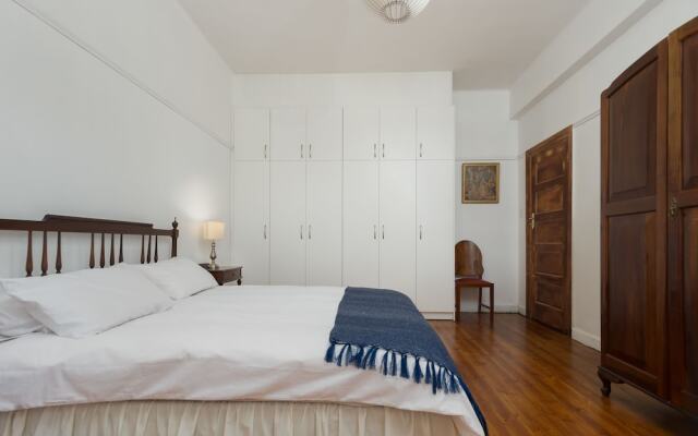 Chesterfield House 7