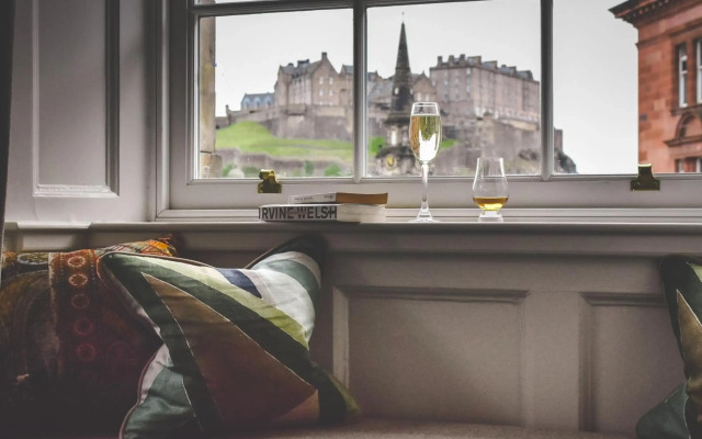 The Rutland Hotel & Apartments