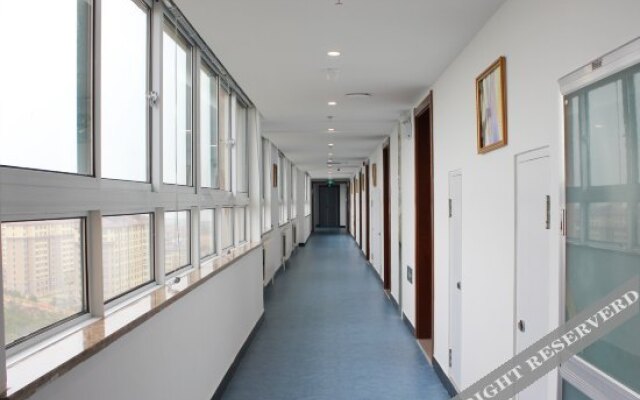 Bihai Yilin Holiday Hotel