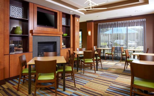 Fairfield Inn & Suites Cumberland