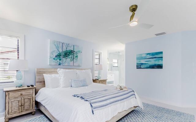 Yellow Pine Duplex Close to Pool & Tennis