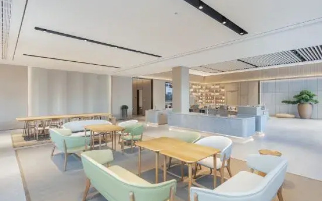 J hotel (Yizheng passenger station store)
