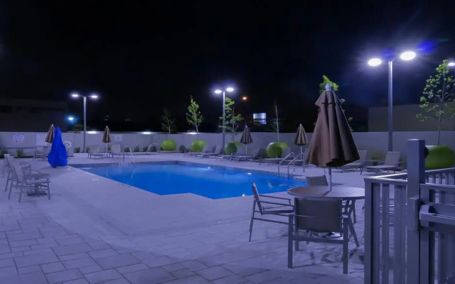 Holiday Inn Express & Suites Miami Airport East by IHG