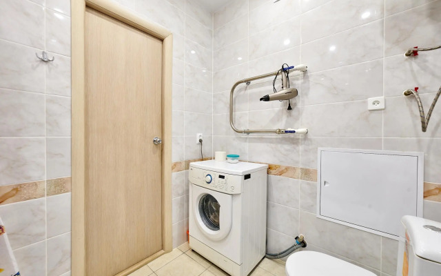 Apartments on Revolution Street, 48a
