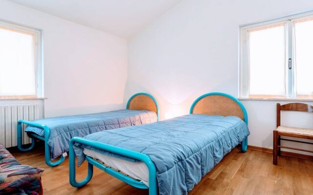 Villa Vallocchia - sleeps 18. Exclusive pool/grounds. Spoleto 10 mins. Rome 1 hr
