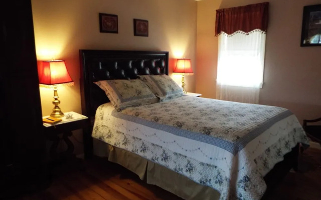 The Tillie Pierce House Inn